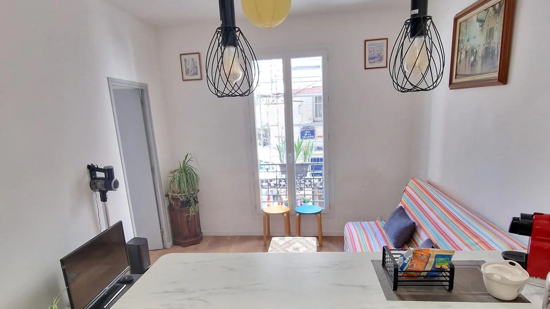 Un Magnifique Appartement A Paris Jourdain Apartment