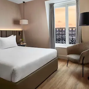 فندق هوليداي إن غار دو لإيه, باريس