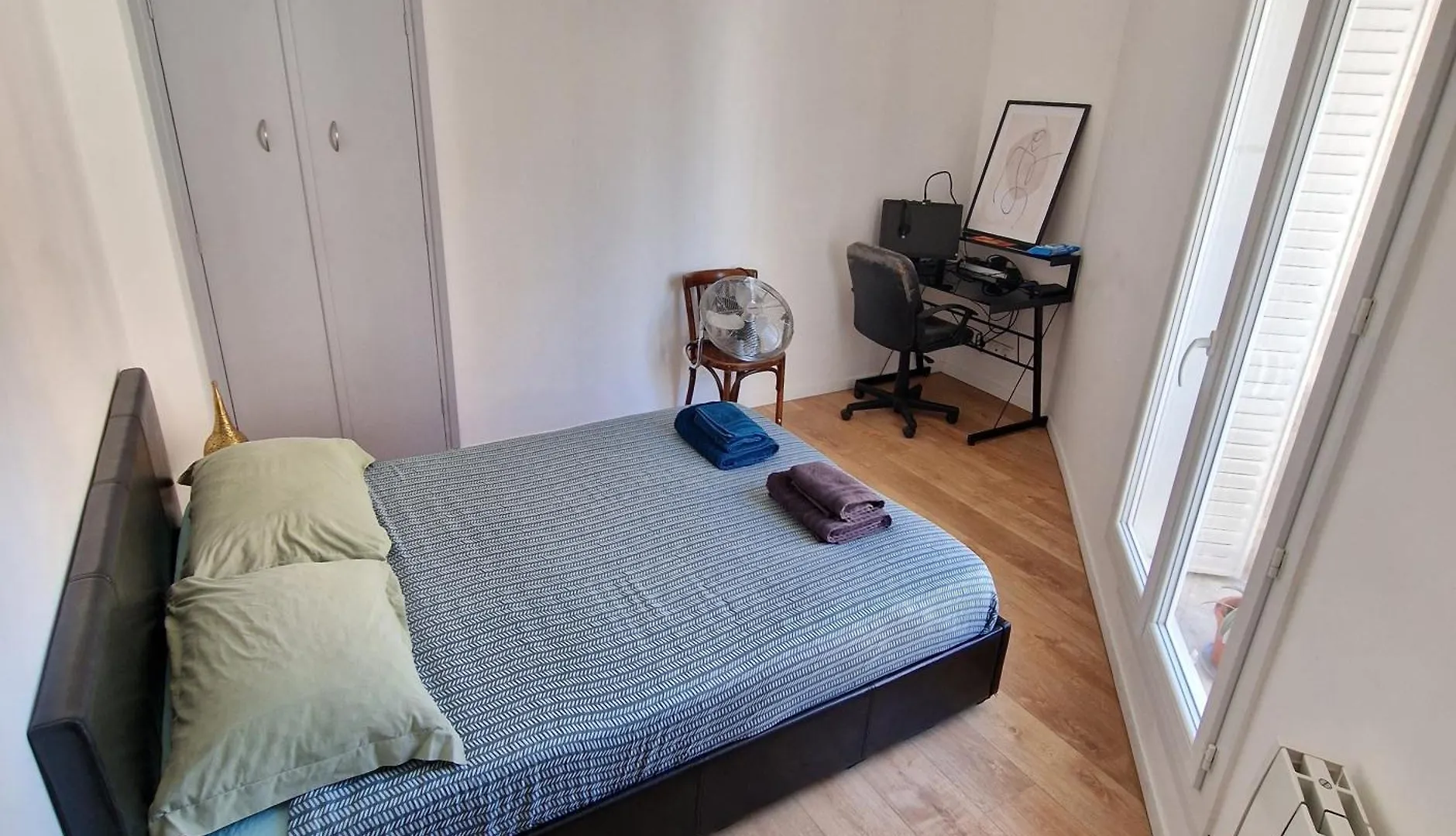 Un Magnifique Appartement A Paris Jourdain 0*,
